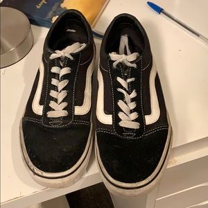 Black & white old skool vans